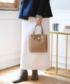 【サマンサタバサ/SamanTha Thavasa】のサークルモチーフスクエアレザートートバッグ 小サイズ 人気、トレンドファッション・服の通販 founy(ファニー) ファッション Fashion レディースファッション Fashion for Women バッグ Bags シェイプ Shape, Slim Fit ショルダー Shoulder, Shoulder Strap シンプル Simple, Minimal スクエア Square, Square Shape 財布 Wallet, Purse フィット Fit, Slim Fit フォルム Silhouette, Form ポケット Pocket, Pocket Detail おすすめ Recommended / Our Picks エレガント 上品 Elegant ビジネス 仕事 通勤 Business / Work / Commuting thumbnail キャメル|ID: prp329100004807927 ipo3291000000034889592