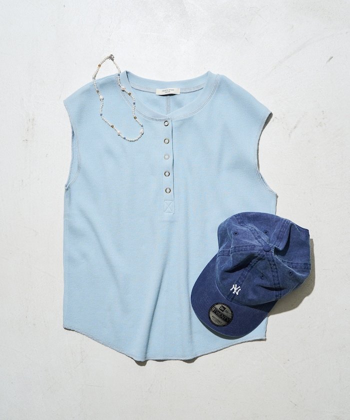 【フリークスストア/FREAK'S STORE】のワッフル フレンチスリーブ ヘンリーTシャツ 25SS インテリア・キッズ・メンズ・レディースファッション・服の通販 founy(ファニー) ファッション Fashion レディースファッション Fashion for Women トップス・カットソー Cut & Sew Tops シャツ・ブラウス・オフィスカジュアル Elegant Blouses & Button-Ups ロングTシャツ・Tシャツ Longline T-Shirts & Tees 2025年 2025 2025春夏・S/S Spring/Summer 2025 SS25 おすすめ Recommended / Our Picks シンプル Simple, Minimal スリーブ Sleeve, Long Sleeve / Short Sleeve バランス Balance, Style Balance フレンチ French, French Style ワッフル Waffle, Waffle Knit 夏 Summer S/S・春夏 SS, Spring/Summer, Warm Season ブルー|ID: prp329100004807930 ipo3291000000034889639