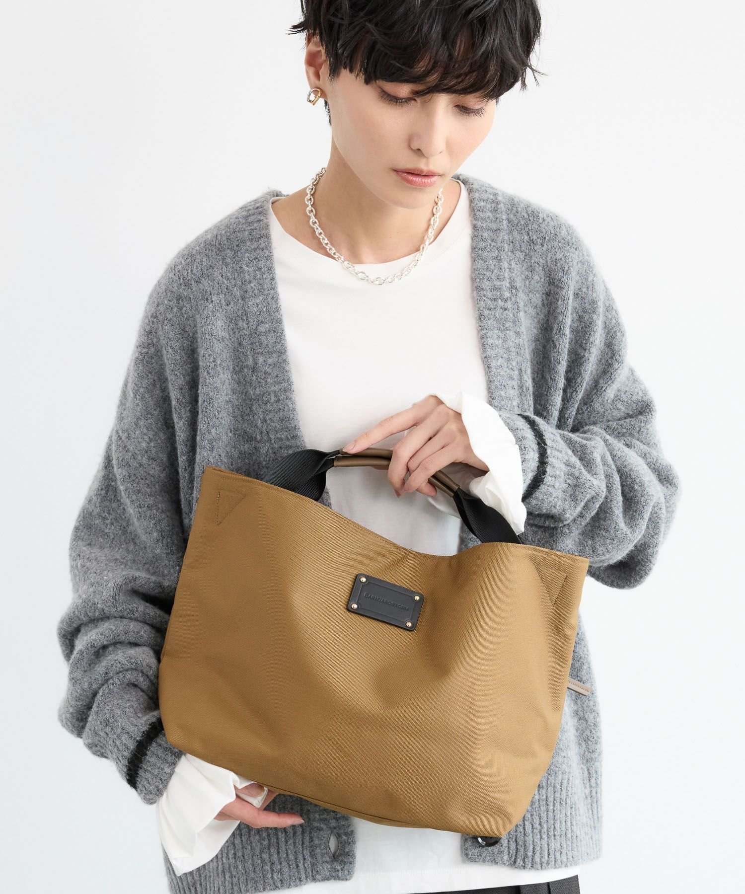 【バンヤードストーム/BARNYARDSTORM】のキレイめハンドルトート インテリア・キッズ・メンズ・レディースファッション・服の通販 founy(ファニー) 　ファッション　Fashion　レディースファッション　Fashion for Women　バッグ　Bags　おすすめ　Recommended / Our Picks　オケージョン　Occasion Wear　ショルダー　Shoulder, Shoulder Strap　ポケット　Pocket, Pocket Detail　メッシュ　Mesh, Net Fabric　エレガント 上品　Elegant　人気　Popular, Best Seller　ビジネス 仕事 通勤　Business / Work / Commuting　財布　Wallet, Purse　キャメル|ID: prp329100004807975 ipo3291000000034890221