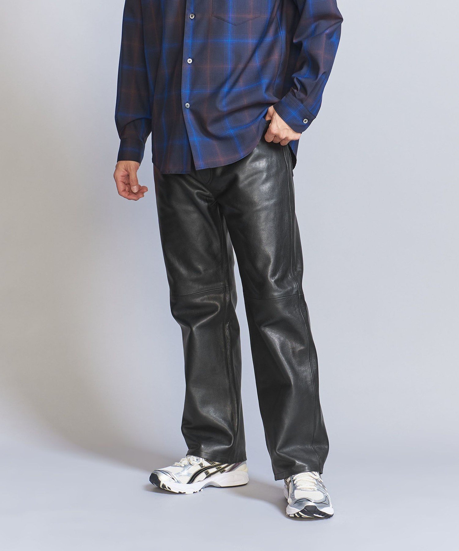 【ビューティ&ユース ユナイテッドアローズ/BEAUTY&YOUTH / UNITED ARROWS / MEN】のカウレザー 5ポケット パンツ NO.5 インテリア・キッズ・メンズ・レディースファッション・服の通販 founy(ファニー) ファッション Fashion メンズファッション Fashion for Men ボトムス Bottoms スウェット / スエット Sweatshirt, Sweatwear スタンダード Standard, Basic ドレープ Drape, Draping Fabric ベーシック Basic, Essential ポケット Pocket, Pocket Detail 別注 Limited Edition, Custom Order ミックス Mix, Mixed Style ルーズ Loose, Oversized BLACK|ID: prp329100004807984 ipo3291000000034890296