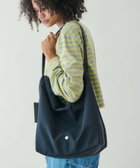 【ビショップ/Bshop】のポリエステルツイル ショルダーバッグ 人気、トレンドファッション・服の通販 founy(ファニー) ファッション Fashion レディースファッション Fashion for Women バッグ Bags シンプル Simple, Minimal ツイル Twist, Twisted Detail フランス France, French フロント Front, Front Design ボーダー Border, Stripe ポケット Pocket, Pocket Detail マグネット Magnet, Magnetic Closure メタル Metal, Metal Parts エレガント 上品 Elegant thumbnail BLACK|ID: prp329100004807987 ipo3291000000034890316