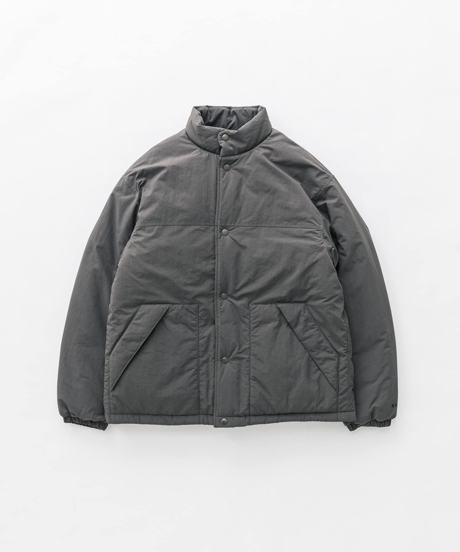 【アーバンリサーチ ドアーズ/URBAN RESEARCH DOORS / MEN】の『UR TECH』ナイロンタッサージャケット インテリア・キッズ・メンズ・レディースファッション・服の通販 founy(ファニー) 　ファッション　Fashion　メンズファッション　Fashion for Men　キャップ　Cap, Baseball Cap　ギャザー　Gathered, Ruffled　軽量　Lightweight, Ultra Light　ジャケット　Jacket, Outerwear　スヌード　Snood, Infinity Scarf　ドット　Polka Dot, Dot Pattern　定番　Standard, Basic Item　パッチ　Patch, Appliqué　フィット　Fit, Slim Fit　プリント　Print, Printed Pattern　ポケット　Pocket, Pocket Detail　メッシュ　Mesh, Net Fabric　A/W・秋冬　Autumn/Winter　冬　Winter / This Winter　2025年　2025　2025-2026秋冬・A/W　Autumn/Winter 2025–26 AW25–26　グラファイト|ID: prp329100004807988 ipo3291000000034890323