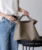 【ヴィータフェリーチェ/VitaFelice】の本革2wayスクエアトートバッグ レディース レザーバッグ 通勤バッグ 人気、トレンドファッション・服の通販 founy(ファニー) ファッション Fashion レディースファッション Fashion for Women バッグ Bags ショルダー Shoulder, Shoulder Strap フォルム Silhouette, Form エレガント 上品 Elegant ビジネス 仕事 通勤 Business / Work / Commuting thumbnail グレーベージュ|ID: prp329100004808034 ipo3291000000034890713