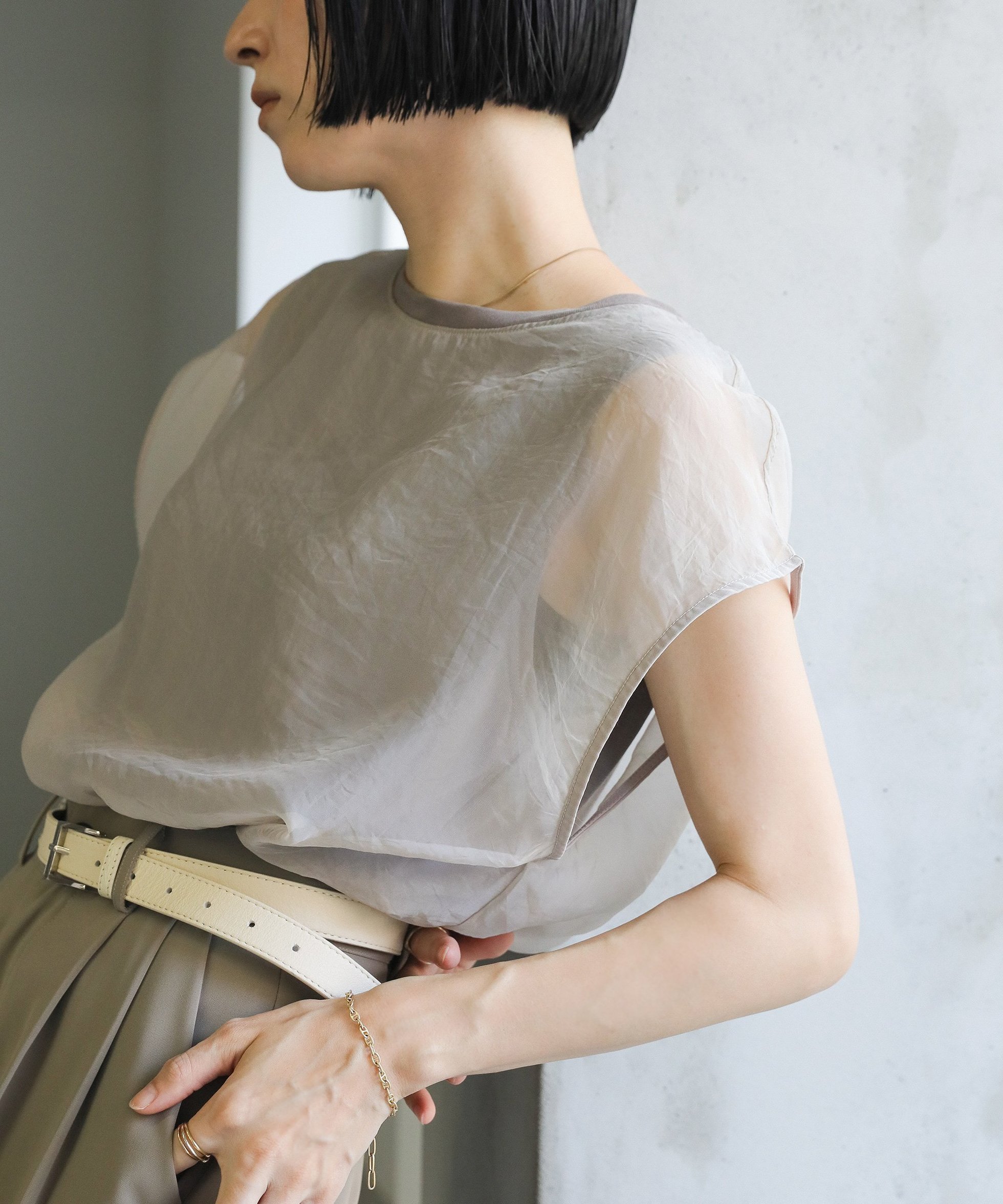 【セレクトモカ/SELECT MOCA】のシアードッキングフレンチスリーブトップス インテリア・キッズ・メンズ・レディースファッション・服の通販 founy(ファニー) 　ファッション　Fashion　レディースファッション　Fashion for Women　トップス・カットソー　Cut & Sew Tops　おすすめ　Recommended / Our Picks　シアー　Sheer, See-Through　デニム　Denim, Jeans Material　ノースリーブ　Sleeveless, No-Sleeve　ルーズ　Loose, Oversized　グレイッシュベージュ-01|ID: prp329100004808041 ipo3291000000034890744