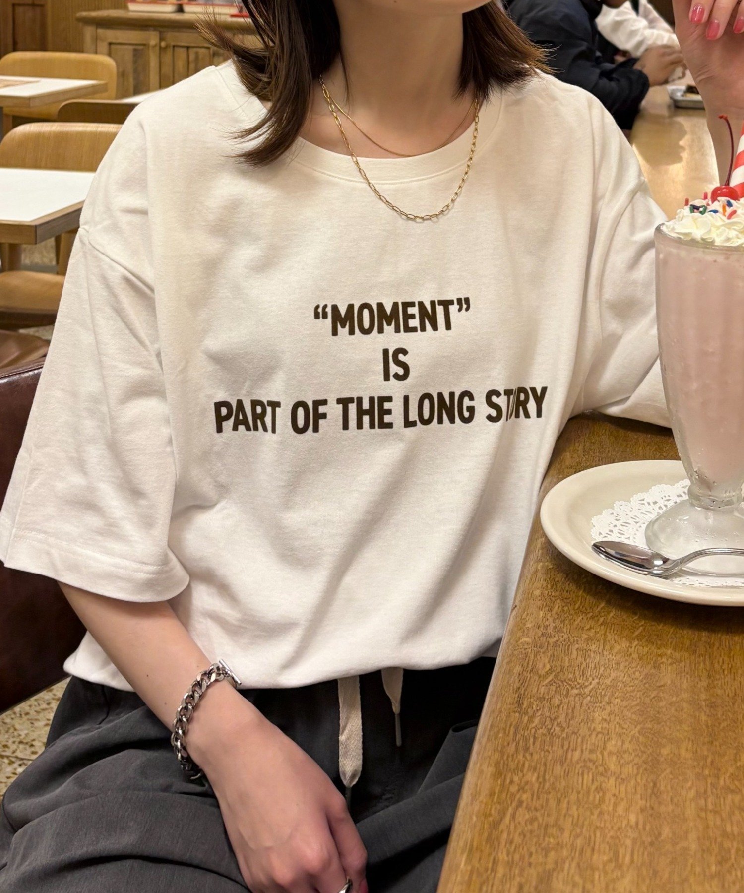 【チャオパニックティピー/CIAOPANIC TYPY】のフロッキーロゴプリント半袖オーバーTee 人気、トレンドファッション・服の通販 founy(ファニー) ファッション Fashion レディースファッション Fashion for Women トップス・カットソー Cut & Sew Tops カーゴパンツ Cargo Pants, Utility Pants サンダル Sandals, Summer Shoes シンプル Simple, Minimal スラックス Slacks, Dress Pants デニム Denim, Jeans Material トレンド Trend, Trending Now パジャマ Pajamas, Sleepwear フレア Flare, Flared フロント Front, Front Design プリント Print, Printed Pattern ベロア Velour, Soft Velvet 半袖 Short Sleeve, Half Sleeve ミュール Mule, Backless Shoes おすすめ Recommended / Our Picks other-1|ID: prp329100004808067 ipo3291000000034890896