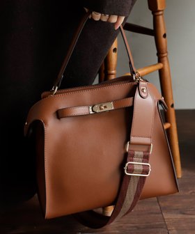 【ヴィータフェリーチェ/VitaFelice】のワンハンドル2wayトートバッグ ショルダーバッグ レディース 自立 仕切り 人気、トレンドファッション・服の通販 founy(ファニー) ファッション Fashion レディースファッション Fashion for Women バッグ Bags ショルダー Shoulder, Shoulder Strap ストライプ Stripe, Striped Pattern フェイクレザー Faux Leather, PU Leather 財布 Wallet, Purse |ID:prp329100004808069