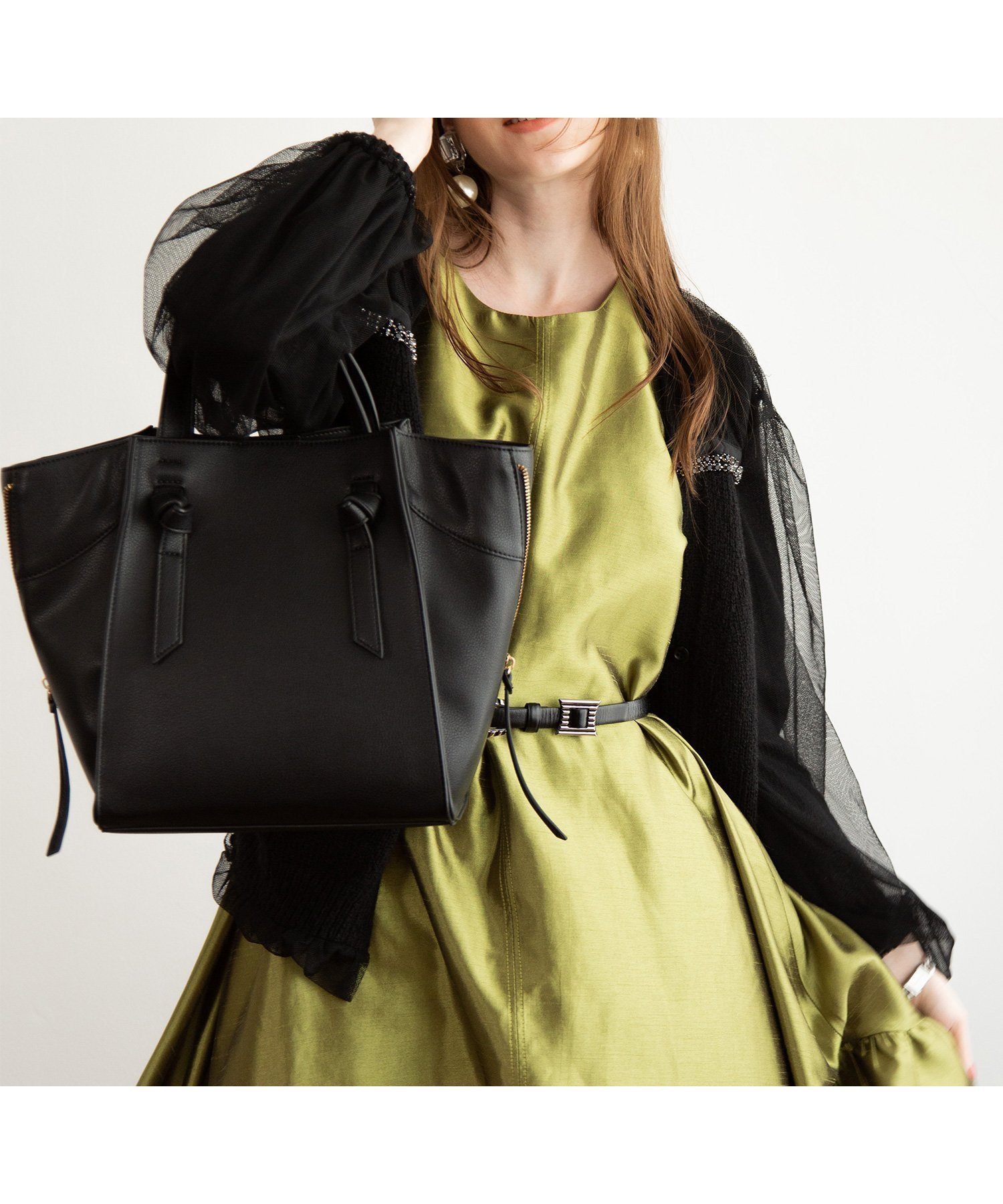 【イストワール/Histoire】のHistoire-U/ TVドラマ着用 Lier【リエール】ジッパートートバッグ/ショルダー付き インテリア・キッズ・メンズ・レディースファッション・服の通販 founy(ファニー) 　ファッション　Fashion　レディースファッション　Fashion for Women　バッグ　Bags　コンパクト　Compact, Small Size　軽量　Lightweight, Ultra Light　ショルダー　Shoulder, Shoulder Strap　シンプル　Simple, Minimal　スカーフ　Scarf, Neckwear　スタイリッシュ　Stylish, Fashionable　スペシャル　Special, Limited Edition　タンブラー　Tumbler, Travel Mug　チャーム　Charm, Pendant　フェイクレザー　Faux Leather, PU Leather　フォルム　Silhouette, Form　ポーチ　Pouch, Small Case　楽ちん　Easy Fit, Comfortable　おすすめ　Recommended / Our Picks　夏　Summer　ビジネス 仕事 通勤　Business / Work / Commuting　BK|ID: prp329100004808081 ipo3291000000034891042