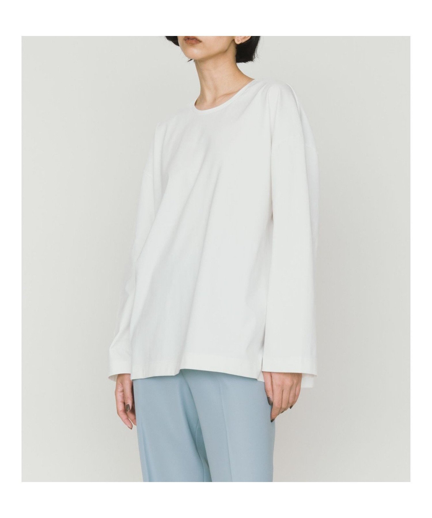 【マーコート/MARcourt】のMIDIUMISOLID ストレートスリーブワイドプルオーバー インテリア・キッズ・メンズ・レディースファッション・服の通販 founy(ファニー) 　ファッション　Fashion　レディースファッション　Fashion for Women　トップス・カットソー　Cut & Sew Tops　カジュアルプルオーバー・ニットトップス　Pullovers & Knit Tops / Casual Pullovers　インナー　Innerwear　カットソー　Cut and Sewn Top　シンプル　Simple, Minimal　ストレッチ　Stretch, Stretchy Fabric　ポケット　Pocket, Pocket Detail　無地　Plain, Solid Color　長袖　Long Sleeve, Full Sleeve　オフホワイト|ID: prp329100004808149 ipo3291000000034891748