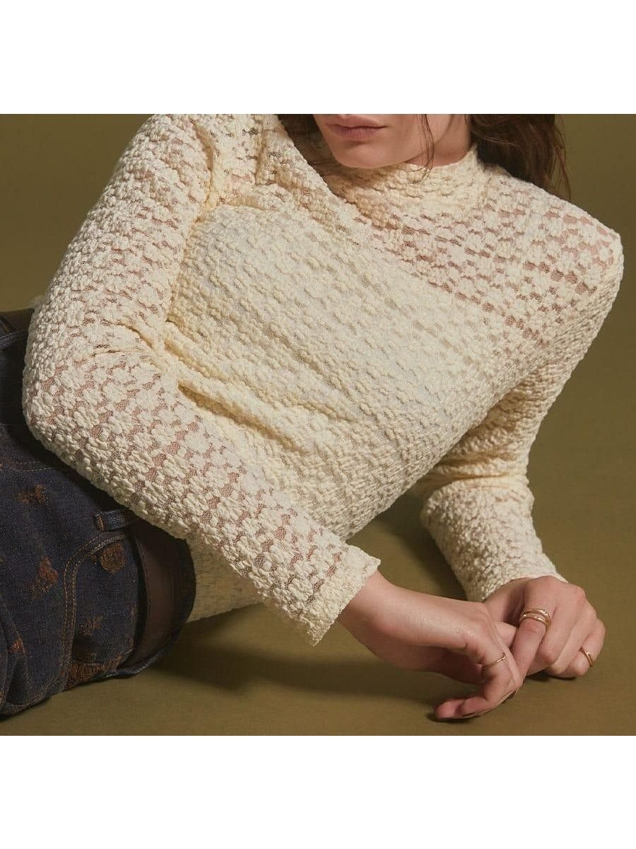 【ヴァン/Vin】のレースハイネックプルオーバー インテリア・キッズ・メンズ・レディースファッション・服の通販 founy(ファニー) ファッション Fashion レディースファッション Fashion for Women トップス・カットソー Cut & Sew Tops カジュアルプルオーバー・ニットトップス Pullovers & Knit Tops / Casual Pullovers おすすめ Recommended / Our Picks インナー Innerwear スウェット / スエット Sweatshirt, Sweatwear タートルネック Turtleneck, High Neck フラワー Flower, Floral フリル Frill, Ruffle モチーフ Motif, Design Theme レース Lace, Lace Fabric ロング Long, Long-Length オフホワイト|ID: prp329100004808174 ipo3291000000034892020