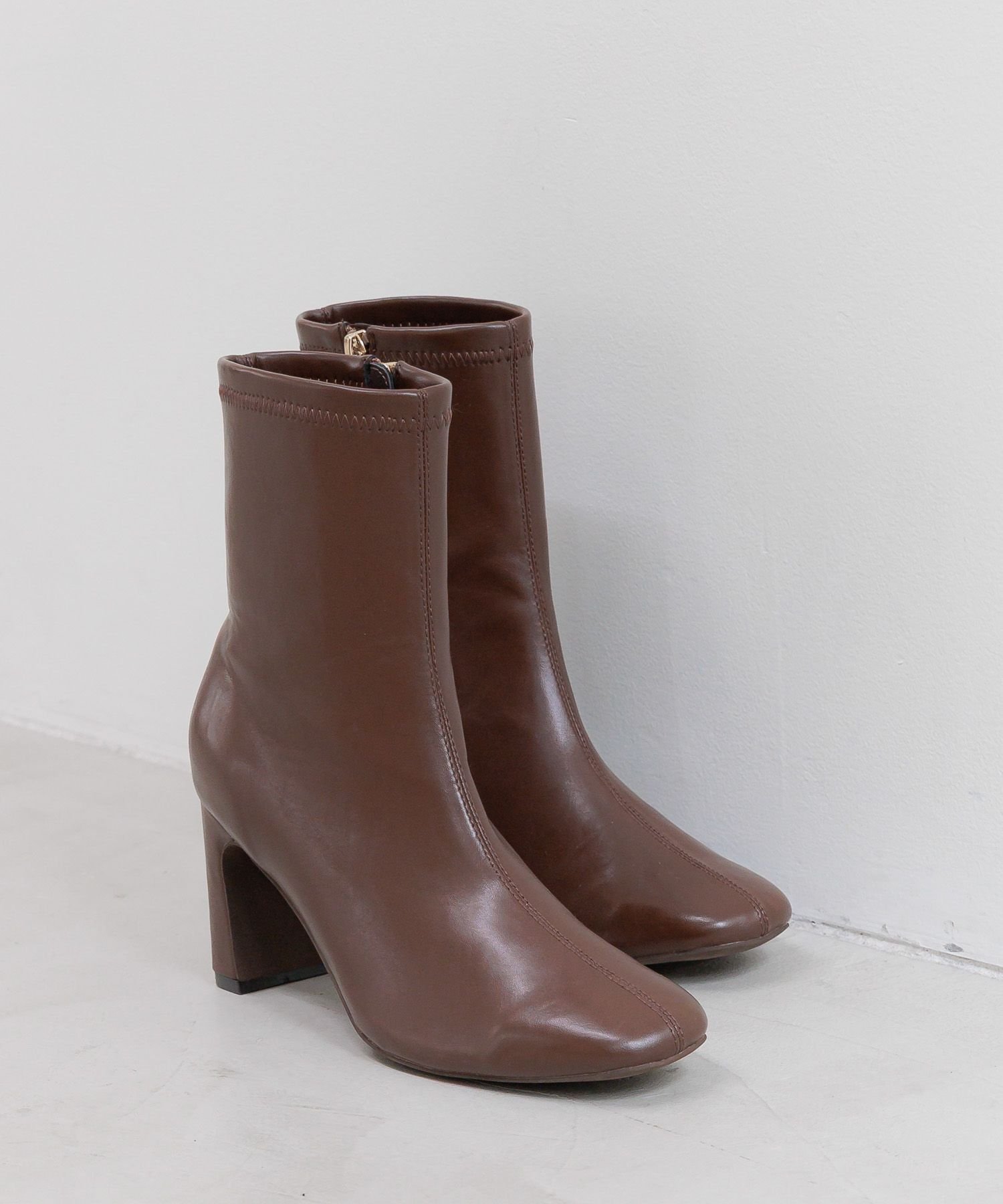 【アンデミュウ/Andemiu】の【撥水 消臭機能付き】ストレッチショートブーツ インテリア・キッズ・メンズ・レディースファッション・服の通販 founy(ファニー) 　ファッション　Fashion　レディースファッション　Fashion for Women　おすすめ　Recommended / Our Picks　クッション　Cushion, Throw Pillow　シューズ　Shoes, Footwear　ストレッチ　Stretch, Stretchy Fabric　抗菌　Antibacterial, Bacteria-Resistant　A/W・秋冬　Autumn/Winter　ブラウン|ID: prp329100004808229 ipo3291000000034892378