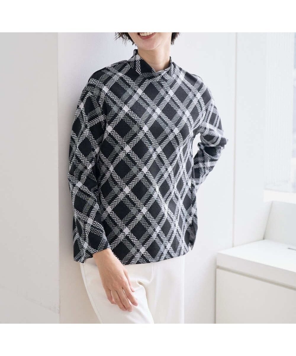 【ジョルジュ レッシュ/GEORGES RECH】のへリンボンラインジャガードハイネックカットソー インテリア・キッズ・メンズ・レディースファッション・服の通販 founy(ファニー) ファッション Fashion レディースファッション Fashion for Women トップス・カットソー Cut & Sew Tops カットソー・ベーシックTシャツ Cut-and-Sewn Tops / Stretch Tees & Basics おすすめ Recommended / Our Picks インナー Innerwear カットソー Cut and Sewn Top カーディガン Cardigan, Knitwear ジャケット Jacket, Outerwear スリット Slit, Slit Detail ハイネック High Neck, Mock Neck ブロック Block, Solid Block Pattern ボトム Bottoms, Lower Wear リラックス Relax, Relaxed Fit 冬 Winter / This Winter 夏 Summer 春 Spring 洗える Machine Washable 秋 Autumn ブラック|ID: prp329100004808276 ipo3291000000034892734