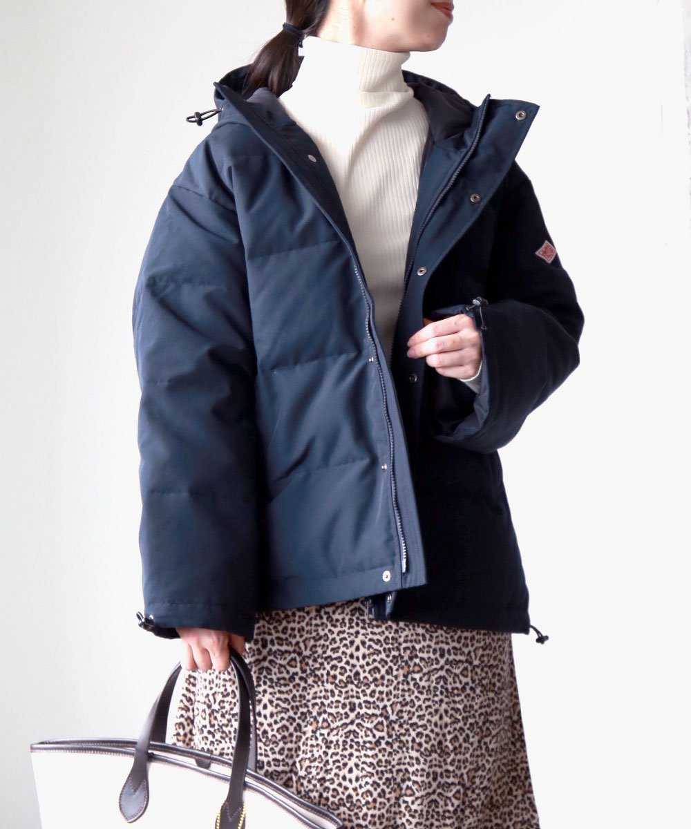 【ブルーコムブルー/BLEU COMME BLEU】の【ダントン DOWN HOODED JACKET】 インテリア・キッズ・メンズ・レディースファッション・服の通販 founy(ファニー) 　ファッション　Fashion　レディースファッション　Fashion for Women　アウター　Coat / Outerwear Collection　レディースジャケット・軽アウター　Jackets　インナー　Innerwear　ショート　Short, Short Length　ジャケット　Jacket, Outerwear　ダウン　Down, Puffer　トレンド　Trend, Trending Now　フェザー　Feather, Feather Detail　フランス　France, French　ポケット　Pocket, Pocket Detail　軽量　Lightweight, Ultra Light　NVY|ID: prp329100004808295 ipo3291000000034892896