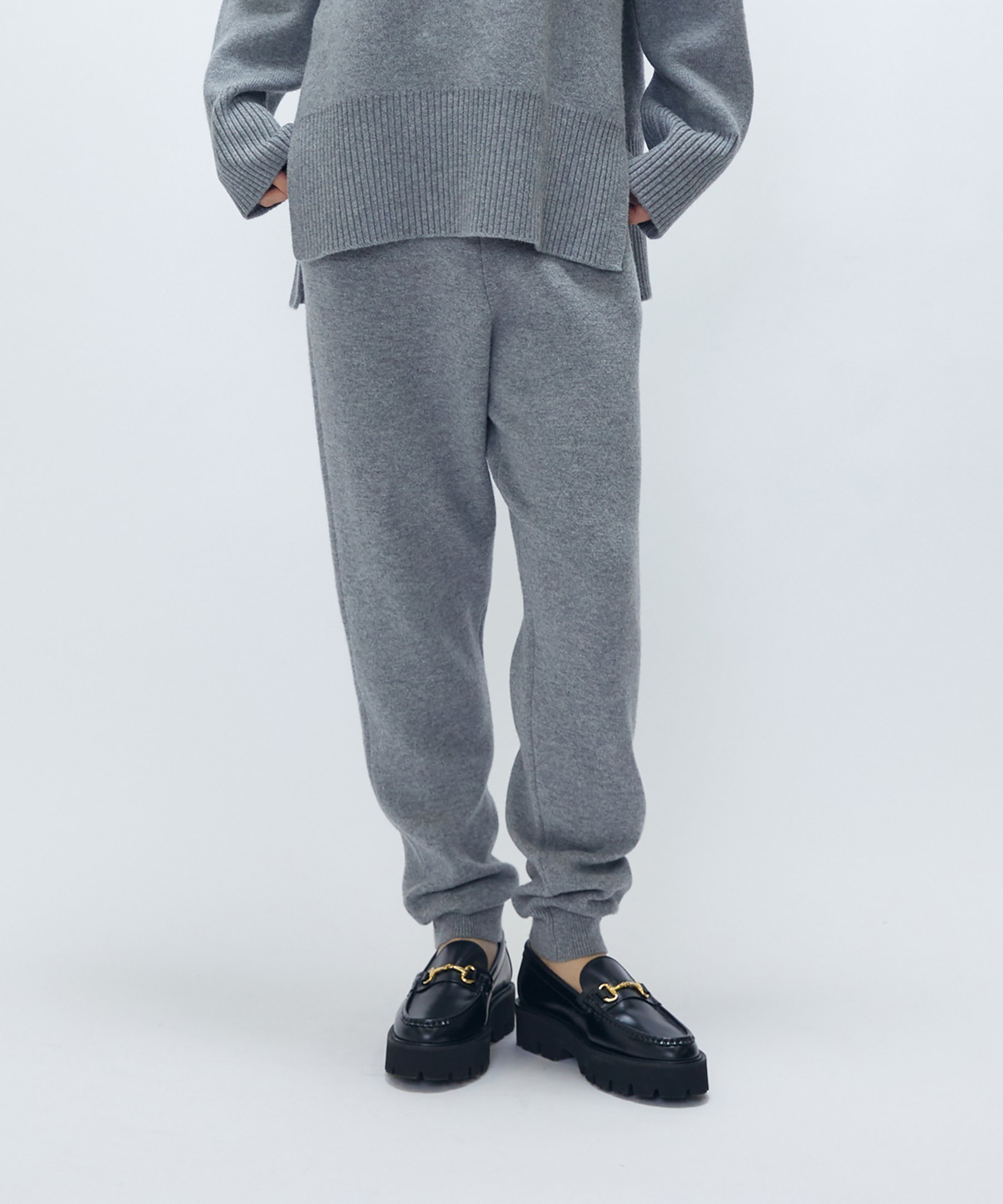 【プルミエ アロンディスモン/1er Arrondissement / MEN】のウールカシミアダブルフェイスリブパンツ 人気、トレンドファッション・服の通販 founy(ファニー) ファッション Fashion メンズファッション Fashion for Men ボトムス Bottoms おすすめ Recommended / Our Picks セットアップ Set-Up, Coordinated Outfit バランス Balance, Style Balance ボトルネック Bottle Neck, Mock Neck リラックス Relax, Relaxed Fit エレガント 上品 Elegant 軽量 Lightweight, Ultra Light other-1|ID: prp329100004808304 ipo3291000000034892987