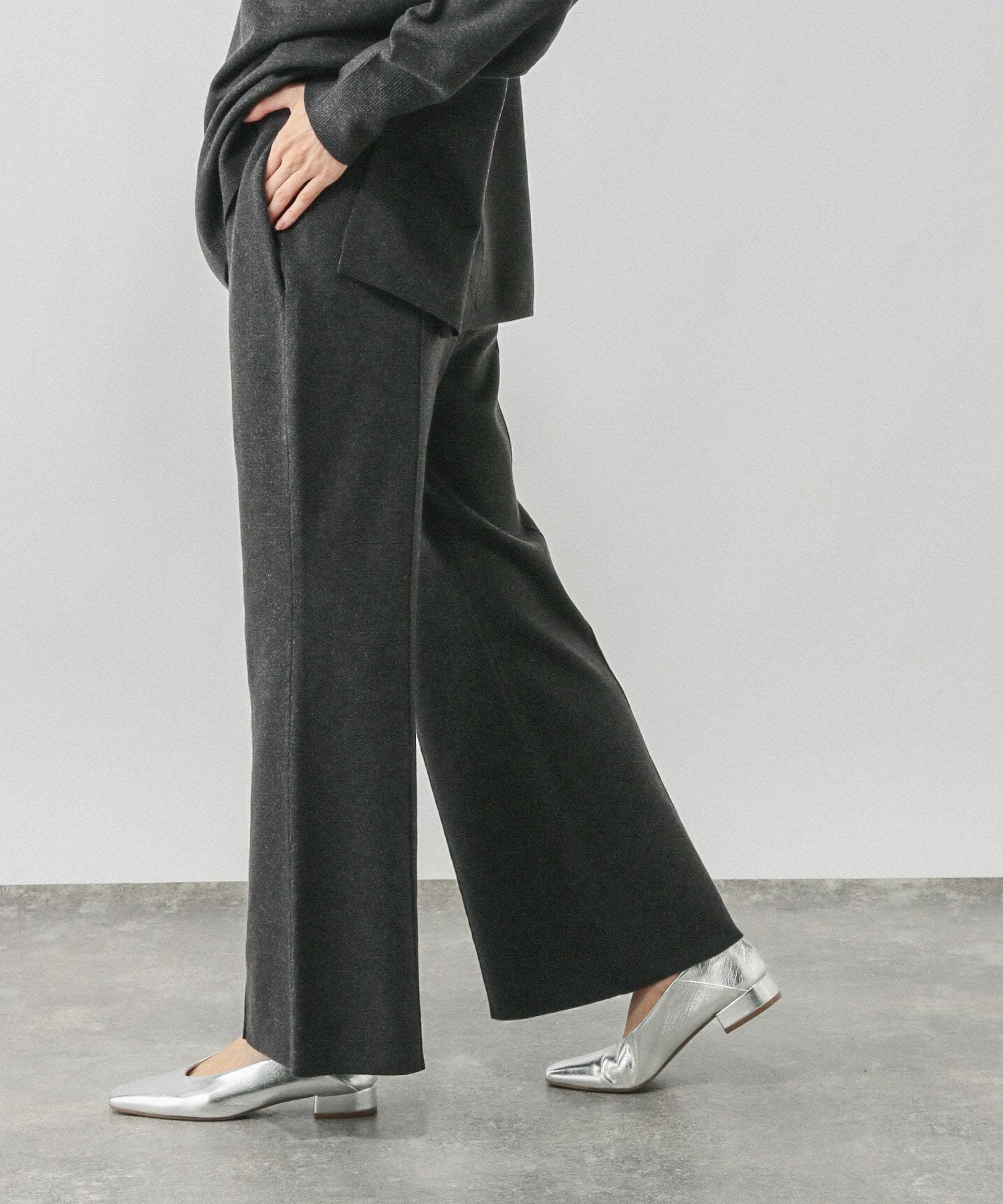 【グローバルワーク/GLOBAL WORK】のフワフワHugmeフレアパンツ/597985 インテリア・キッズ・メンズ・レディースファッション・服の通販 founy(ファニー) ファッション Fashion レディースファッション Fashion for Women パンツ Pants & Trousers おすすめ Recommended / Our Picks セットアップ Set-Up, Coordinated Outfit センター Center, Center Line チュニック Tunic, Long Top ハイネック High Neck, Mock Neck フレア Flare, Flared ポケット Pocket, Pocket Detail チャコールグレー18|ID: prp329100004808305 ipo3291000000034893012