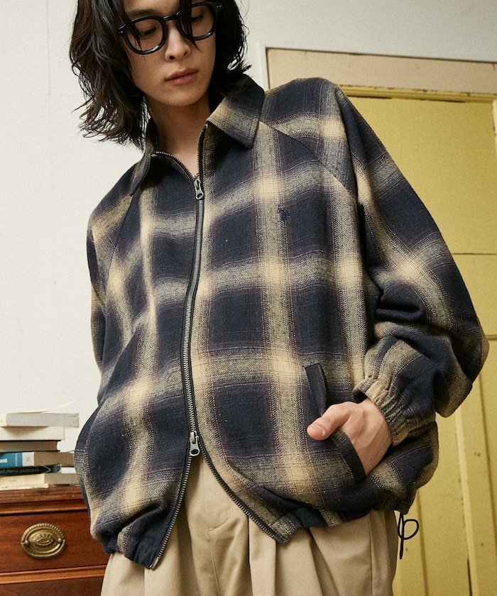 【フリークスストア/FREAK'S STORE】の別注 ZIP SWINGTOP/スイングトップ 25AW インテリア・キッズ・メンズ・レディースファッション・服の通販 founy(ファニー) ファッション Fashion レディースファッション Fashion for Women 2025年 2025 2025-2026秋冬・A/W Autumn/Winter 2025–26 AW25–26 冬 Winter / This Winter コーデュロイ Corduroy, Cord Fabric スウェット / スエット Sweatshirt, Sweatwear スリーブ Sleeve, Long Sleeve / Short Sleeve チェック Check, Plaid, Tartan トレンド Trend, Trending Now パーカー Hoodie, Parka ベーシック Basic, Essential リラックス Relax, Relaxed Fit ロング Long, Long-Length ワンポイント One Point, Statement Accent 別注 Limited Edition, Custom Order 無地 Plain, Solid Color A/W・秋冬 Autumn/Winter チャコールグレー|ID: prp329100004808311 ipo3291000000034893085