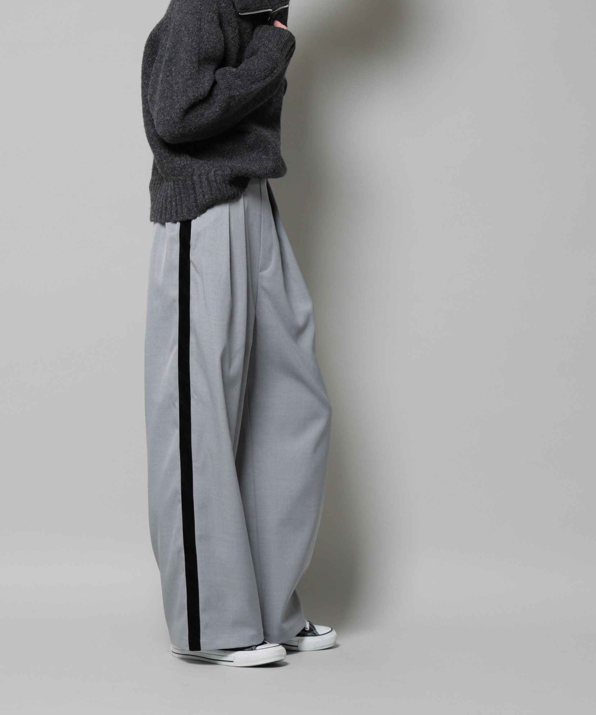 【ナノ ユニバース/nano universe】のベルベッドサイドラインパンツ インテリア・キッズ・メンズ・レディースファッション・服の通販 founy(ファニー) ファッション Fashion レディースファッション Fashion for Women パンツ Pants & Trousers セットアップ Set-Up, Coordinated Outfit トレンド Trend, Trending Now ベルベット Velvet, Velvety ベーシック Basic, Essential マニッシュ Mannish, Boyish ルーズ Loose, Oversized ワイド Wide, Wide Fit アウトレット Outlet / Clearance おすすめ Recommended / Our Picks 2025年 2025 2025-2026秋冬・A/W Autumn/Winter 2025–26 AW25–26 L.グレー1|ID: prp329100004808316 ipo3291000000034893153