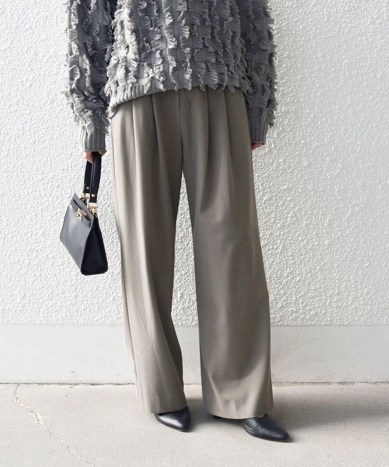 【シップス フォー ウィメン/SHIPS】のSHIPS any 洗濯機可能 ウォーム ストレッチ ハイウエスト 2タック パンツ インテリア・キッズ・メンズ・レディースファッション・服の通販 founy(ファニー) ファッション Fashion レディースファッション Fashion for Women パンツ Pants & Trousers ウォーム Warm Fabric 洗える Machine Washable ショート Short, Short Length ジャケット Jacket, Outerwear スウェット / スエット Sweatshirt, Sweatwear ストレッチ Stretch, Stretchy Fabric フロント Front, Front Design ワイド Wide, Wide Fit 冬 Winter / This Winter 2025年 2025 2025-2026秋冬・A/W Autumn/Winter 2025–26 AW25–26 チャコールグレー|ID: prp329100004808361 ipo3291000000034893570