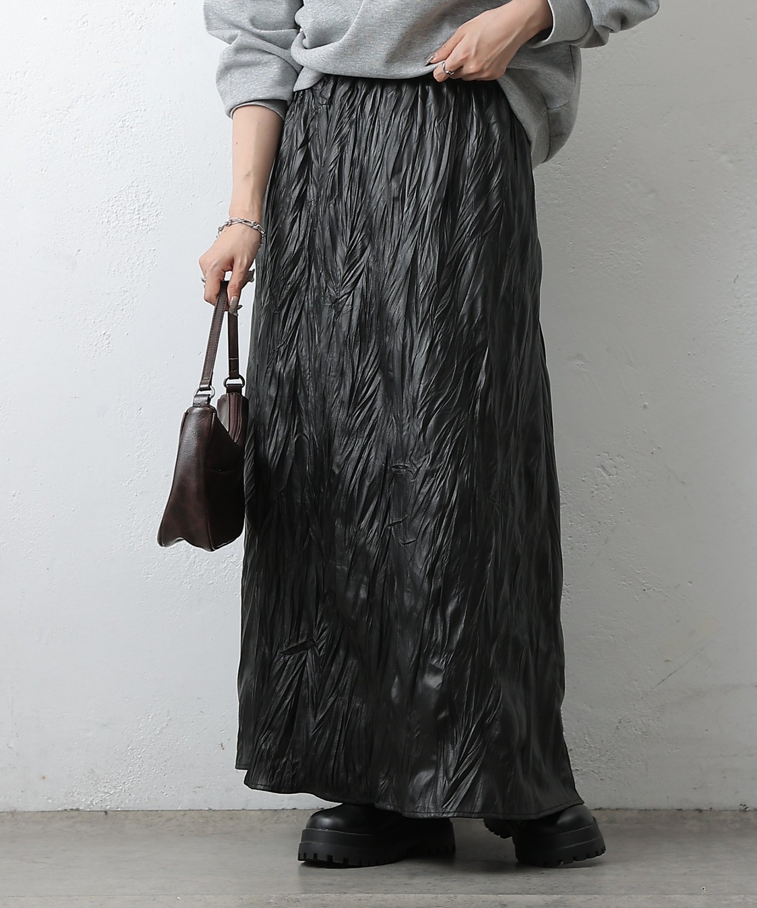 【コロニートゥーワンスリーナイン/COLONY 2139】のレザーライクワッシャースカート インテリア・キッズ・メンズ・レディースファッション・服の通販 founy(ファニー) ファッション Fashion レディースファッション Fashion for Women スカート Skirts フェイクレザー Faux Leather, PU Leather ロング Long, Long-Length ワッシャー Washer, Crinkled Finish 再入荷 Restock / Back in Stock エレガント 上品 Elegant ブラック|ID: prp329100004808519 ipo3291000000034895258