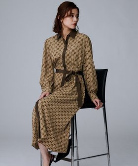 【アンタイトル/UNTITLED】の【ウエストリボン/前開きボタン/レトロモダン】チェーン柄フレアワンピース 人気、トレンドファッション・服の通販 founy(ファニー) ファッション Fashion レディースファッション Fashion for Women ワンピース Dresses アンティーク Antique-Inspired キャミソール Camisole, Spaghetti Strap Top シューズ Shoes, Footwear シンプル Simple, Minimal スマート Smart, Elegant スリーブ Sleeve, Long Sleeve / Short Sleeve ダウン Down, Puffer チェーン Chain, Chain Strap ドレス Dress, One-Piece ドレープ Drape, Draping Fabric フィット Fit, Slim Fit フェミニン Feminine, Girly フレア Flare, Flared プリント Print, Printed Pattern ポケット Pocket, Pocket Detail モダン Modern, Contemporary リボン Ribbon, Bow ロング Long, Long-Length おすすめ Recommended / Our Picks ビジネス 仕事 通勤 Business / Work / Commuting |ID:prp329100004808547