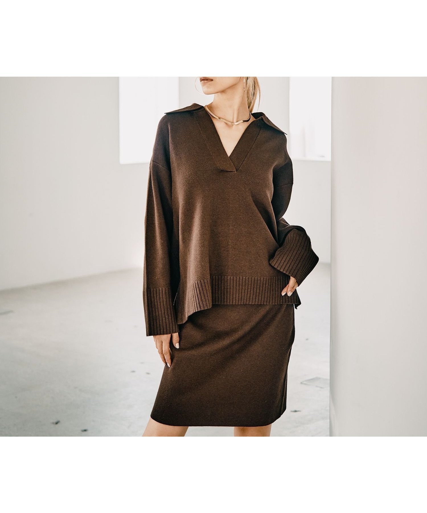 【ベイフロー/BAYFLOW】の【HEREIAM】やみつきになる肌触り/ファインタッチスキッパーニット インテリア・キッズ・メンズ・レディースファッション・服の通販 founy(ファニー) ファッション Fashion レディースファッション Fashion for Women トップス・カットソー Cut & Sew Tops ニット Knit Tops & Sweaters 2025年 2025 2025-2026秋冬・A/W Autumn/Winter 2025–26 AW25–26 おすすめ Recommended / Our Picks スキッパー Skipper, Open Collar セットアップ Set-Up, Coordinated Outfit トレンド Trend, Trending Now ボトム Bottoms, Lower Wear リラックス Relax, Relaxed Fit ワイド Wide, Wide Fit 人気 Popular, Best Seller A/W・秋冬 Autumn/Winter ダークブラウン58|ID: prp329100004808578 ipo3291000000034896374