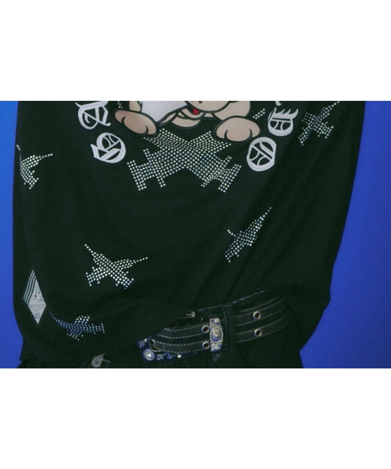 【ネバーマインドザエックスユー チカシツプラス/Never mind the XU Chikashitsu+】の【GALFY】ピカピカ注射器ロンT インテリア・キッズ・メンズ・レディースファッション・服の通販 founy(ファニー) 　ファッション　Fashion　レディースファッション　Fashion for Women　トップス・カットソー　Cut & Sew Tops　ロングTシャツ・Tシャツ　Longline T-Shirts & Tees　グラフィック　Graphic, Graphic Design　ショート　Short, Short Length　シンプル　Simple, Minimal　ストーン　Stone, Gem-Like　スパンコール　Sequins, Sequin Embellishment　セットアップ　Set-Up, Coordinated Outfit　トレンド　Trend, Trending Now　長袖　Long Sleeve, Full Sleeve　ビジュー　Bijou, Jewel-like Accent　ミックス　Mix, Mixed Style　メンズ　Men's, Menswear　リラックス　Relax, Relaxed Fit　A/W・秋冬　Autumn/Winter　再入荷　Restock / Back in Stock　ブラック|ID: prp329100004808857 ipo3291000000034899814