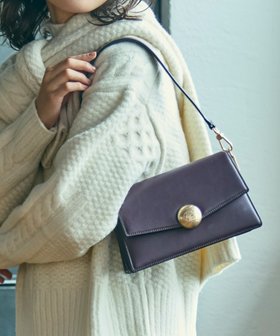 【ラコステ/LACOSTE】のテニスブリス レザーミディアムショルダーバッグ ダブルストラップ 2WAY 人気、トレンドファッション・服の通販 founy(ファニー) ファッション Fashion レディースファッション Fashion for Women エレガント 上品 Elegant クラシック Classic, Timeless Style ショルダー Shoulder, Shoulder Strap スポーティ Sporty, Casual Athletic フォーマル Formal, Dressy フラット Flat, Flat Shoes フラップ Flap, Flap Pocket ポケット Pocket, Pocket Detail モダン Modern, Contemporary モチーフ Motif, Design Theme |ID:prp329100004808920