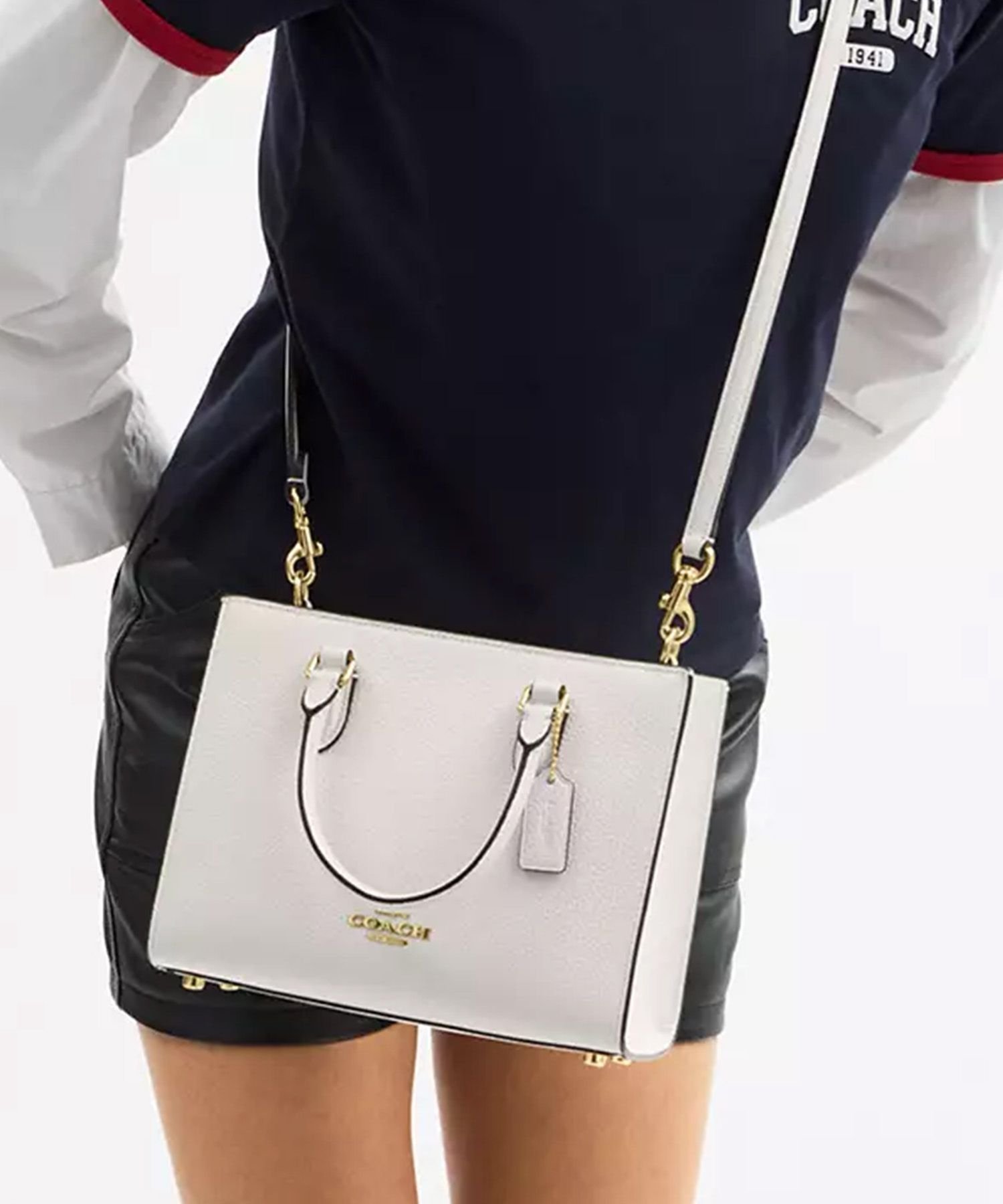 【コーチ/COACH】の【公式】マギー スモール トート 人気、トレンドファッション・服の通販 founy(ファニー) 　ファッション　Fashion　レディースファッション　Fashion for Women　バッグ　Bags　シューズ　Shoes, Footwear　ポケット　Pocket, Pocket Detail　ラップ　Wrap, Wrap Design　財布　Wallet, Purse　 other-1|ID: prp329100004808924 ipo3291000000034900405