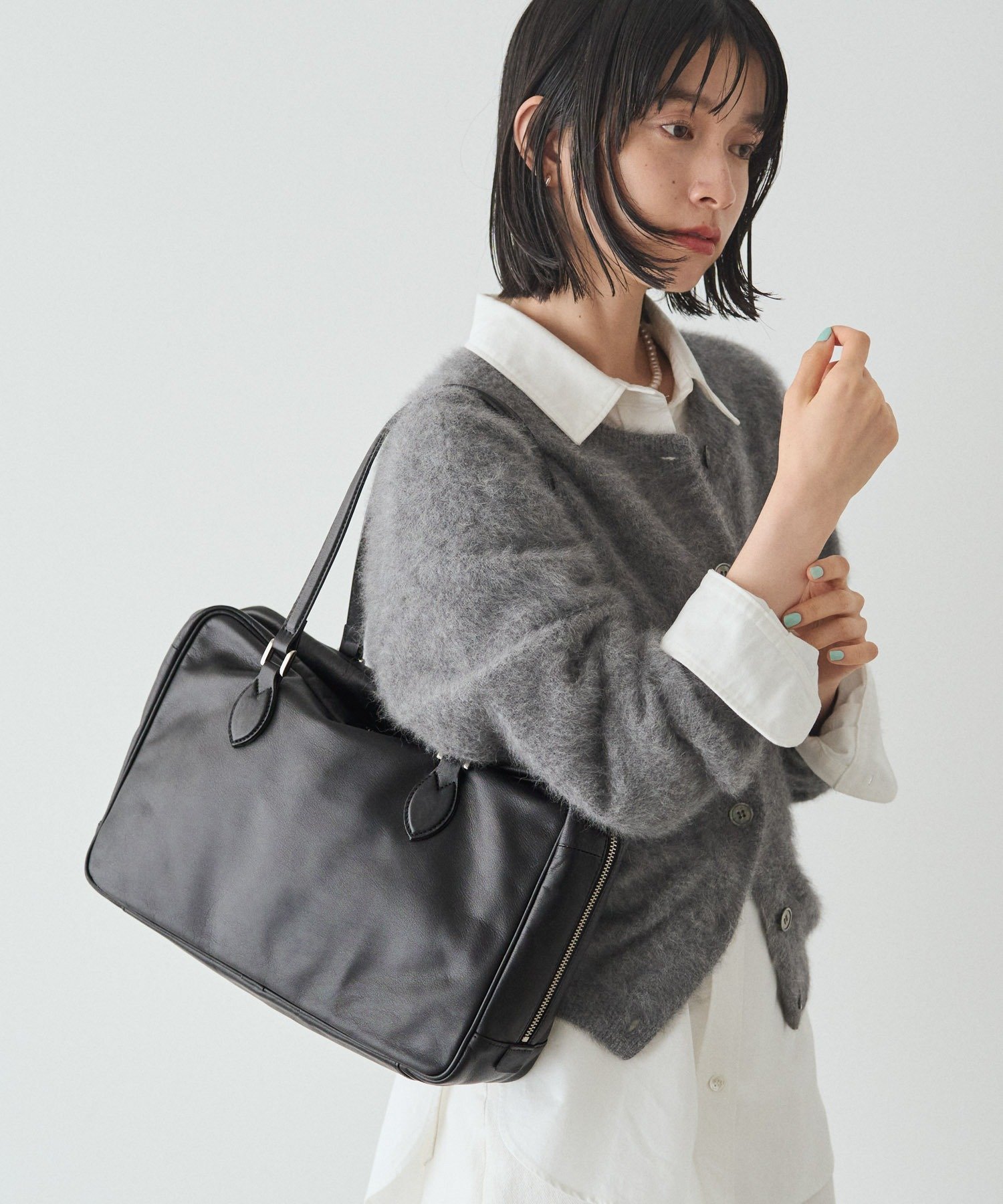 【ラシット/russet】のレザーボストンバッグ インテリア・キッズ・メンズ・レディースファッション・服の通販 founy(ファニー) 　ファッション　Fashion　レディースファッション　Fashion for Women　バッグ　Bags　シンプル　Simple, Minimal　ダブル　Double, Double-Breasted　フェミニン　Feminine, Girly　フォルム　Silhouette, Form　ベーシック　Basic, Essential　ボストンバッグ　Boston Bag, Retro Bag　ポケット　Pocket, Pocket Detail　日本製　Made In Japan　エレガント 上品　Elegant　ビジネス 仕事 通勤　Business / Work / Commuting　2025年　2025　2025-2026秋冬・A/W　Autumn/Winter 2025–26 AW25–26　ブラック|ID: prp329100004808933 ipo3291000000034900511