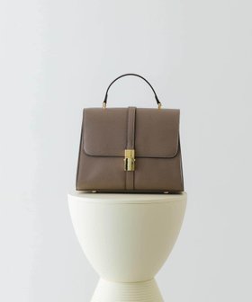 【ロデスコ/RODE SKO / URBAN RESEARCH】のサブバッグ付フラップハンドバッグ 人気、トレンドファッション・服の通販 founy(ファニー) ファッション Fashion レディースファッション Fashion for Women バッグ Bags オケージョン Occasion Wear コンパクト Compact, Small Size シューズ Shoes, Footwear スクエア Square, Square Shape スリッパ Slippers, Room Shoes フォーマル Formal, Dressy フラップ Flap, Flap Pocket ポケット Pocket, Pocket Detail A/W・秋冬 Autumn/Winter 冬 Winter / This Winter おすすめ Recommended / Our Picks 2024年 2024 エレガント 上品 Elegant 2024-2025秋冬・A/W Autumn/Winter 2024–25 AW24–25 |ID:prp329100004808952