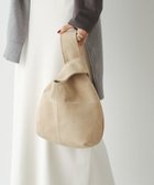 【ラシット/russet】のスエード巾着ハンドバッグ 人気、トレンドファッション・服の通販 founy(ファニー) ファッション Fashion レディースファッション Fashion for Women バッグ Bags イエロー Yellow 秋 Autumn 巾着 Drawstring Bag, Kinchaku チャーム Charm, Pendant デニム Denim, Jeans Material フォルム Silhouette, Form ポケット Pocket, Pocket Detail モダン Modern, Contemporary A/W・秋冬 Autumn/Winter 日本製 Made In Japan エレガント 上品 Elegant 2025年 2025 2025-2026秋冬・A/W Autumn/Winter 2025–26 AW25–26 thumbnail ベージュ|ID: prp329100004808998 ipo3291000000034901135