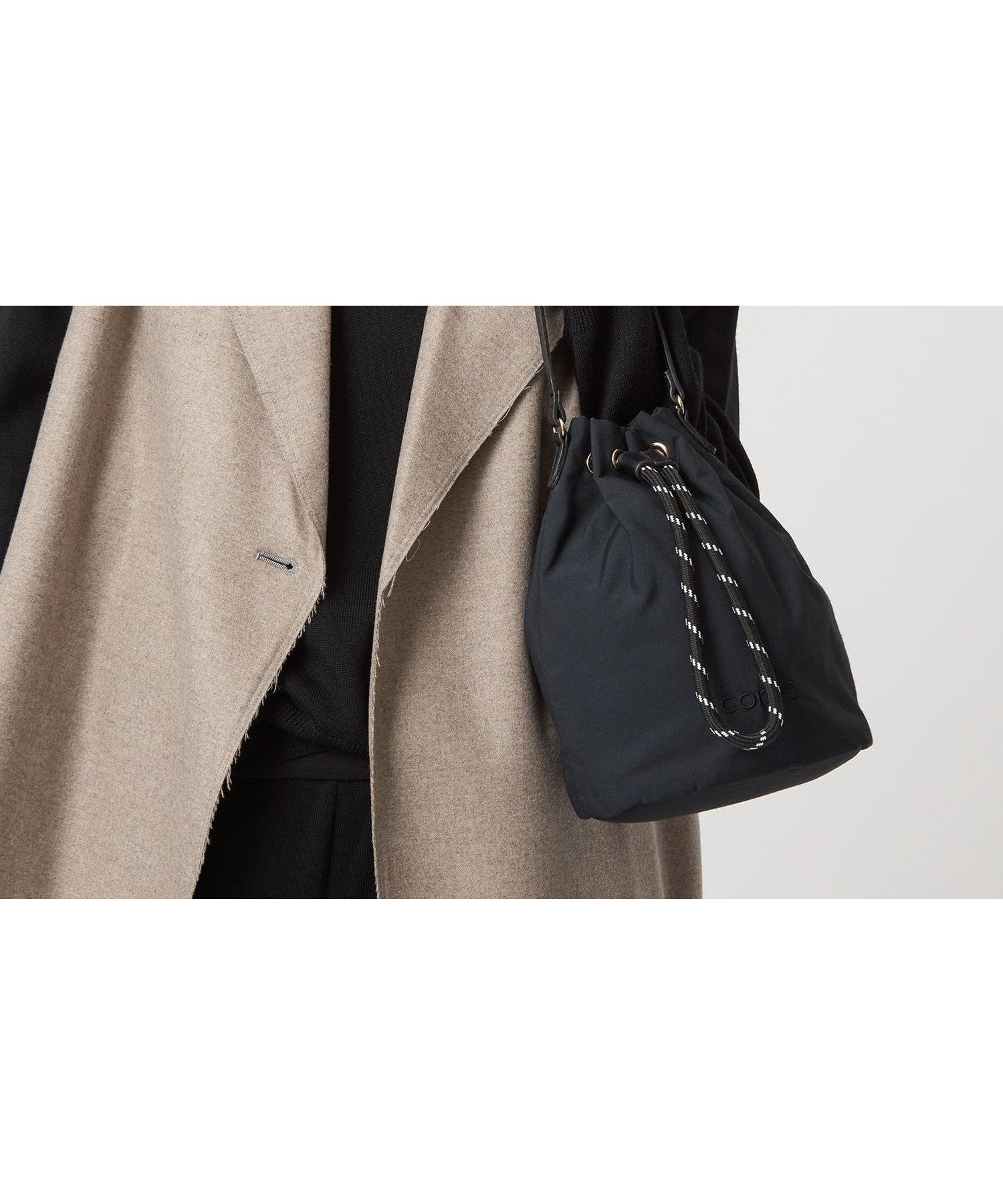 【ユナイテッドアローズ/UNITED ARROWS】のconte ドローストリング バッグ BLACK 人気、トレンドファッション・服の通販 founy(ファニー) 　ファッション　Fashion　レディースファッション　Fashion for Women　コンパクト　Compact, Small Size　スマート　Smart, Elegant　ドローストリング　Drawstring, Pull Cord　ミリタリー　Military, Army Style　エレガント 上品　Elegant　巾着　Drawstring Bag, Kinchaku　財布　Wallet, Purse　 other-1|ID: prp329100004809018 ipo3291000000034901278