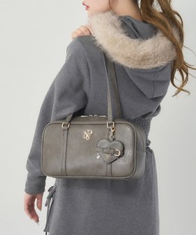 【ナイスクラップ/NICE CLAUP】のハートミラー付きスクエアボストンバッグ 人気、トレンドファッション・服の通販 founy(ファニー) ファッション Fashion レディースファッション Fashion for Women バッグ Bags 2025年 2025 2025-2026秋冬・A/W Autumn/Winter 2025–26 AW25–26 冬 Winter / This Winter おすすめ Recommended / Our Picks キーホルダー Keychain, Key Holder ギフト プレゼント Gift / Present スクエア Square, Square Shape チャーム Charm, Pendant トレンド Trend, Trending Now フェミニン Feminine, Girly ボストンバッグ Boston Bag, Retro Bag ポーチ Pouch, Small Case 傘 Umbrella, Parasol 財布 Wallet, Purse |ID:prp329100004809059