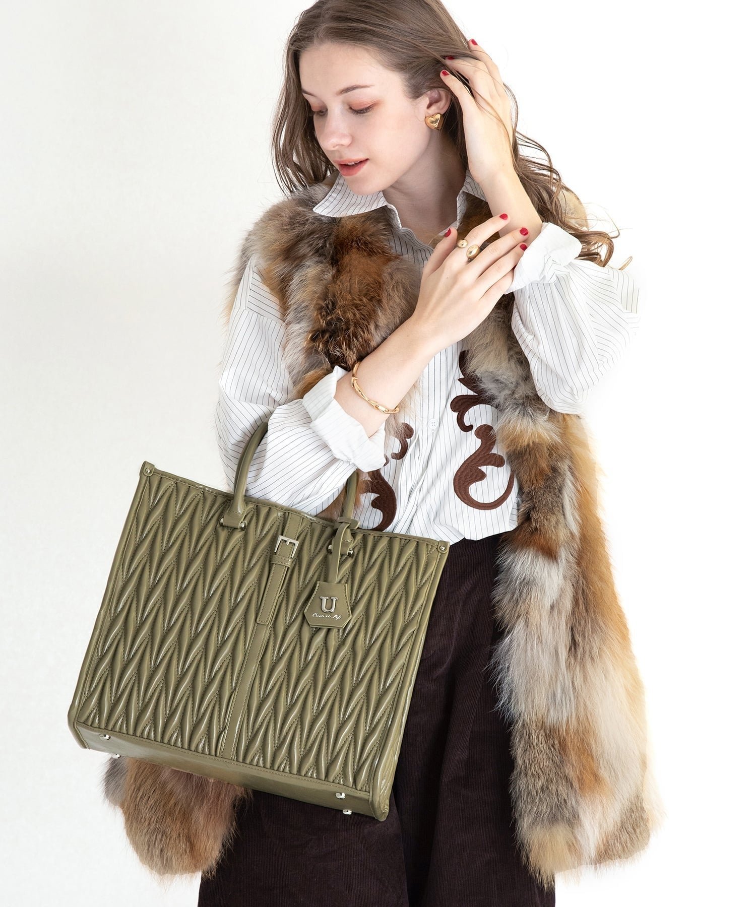 【イストワール/Histoire】のHistoire-U/Histoire-U/Mou Juliangle【ムー ジュリアングル】トートバッグ Lサイズ インテリア・キッズ・メンズ・レディースファッション・服の通販 founy(ファニー) ファッション Fashion レディースファッション Fashion for Women バッグ Bags イエロー Yellow コンパクト Compact, Small Size ショルダー Shoulder, Shoulder Strap シルバー Silver, Metallic Silver 財布 Wallet, Purse デニム Denim, Jeans Material ポケット Pocket, Pocket Detail 夏 Summer エレガント 上品 Elegant ビジネス 仕事 通勤 Business / Work / Commuting 2025年 2025 2025-2026秋冬・A/W Autumn/Winter 2025–26 AW25–26 OV|ID: prp329100004809072 ipo3291000000034901664