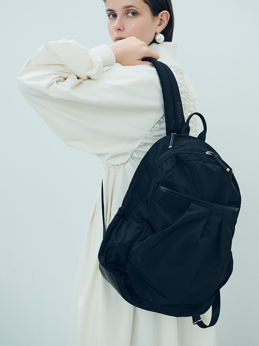 【エミ/emmi】のeco 撥水レザーパイピングギャザーボディーバックパック インテリア・キッズ・メンズ・レディースファッション・服の通販 founy(ファニー) 　ファッション　Fashion　レディースファッション　Fashion for Women　バッグ　Bags　クッション　Cushion, Throw Pillow　ショルダー　Shoulder, Shoulder Strap　スマート　Smart, Elegant　フォーマル　Formal, Dressy　人気　Popular, Best Seller　ビジネス 仕事 通勤　Business / Work / Commuting　BLK[009]|ID: prp329100004809087 ipo3291000000034901782