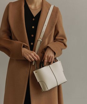 【ロペ/ROPE'】の【E POR】BAMBOO BAG Mini 【超軽量】【25AW】 人気、トレンドファッション・服の通販 founy(ファニー) ファッション Fashion レディースファッション Fashion for Women エレガント 上品 Elegant コンパクト Compact, Small Size 軽量 Lightweight, Ultra Light ショルダー Shoulder, Shoulder Strap シンプル Simple, Minimal 財布 Wallet, Purse デスク Desk, Work Desk ハーフ Half, Half-Length ボンディング Bonding, Bonded Fabric ポケット Pocket, Pocket Detail マグネット Magnet, Magnetic Closure A/W・秋冬 Autumn/Winter 冬 Winter / This Winter ビジネス 仕事 通勤 Business / Work / Commuting 2025年 2025 2025-2026秋冬・A/W Autumn/Winter 2025–26 AW25–26 |ID:prp329100004809102