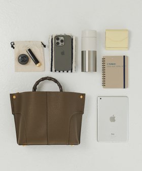 【ロペ/ROPE'】の【E POR】BAMBOO BAG Medium【超軽量】 人気、トレンドファッション・服の通販 founy(ファニー) ファッション Fashion レディースファッション Fashion for Women エレガント 上品 Elegant コンパクト Compact, Small Size 軽量 Lightweight, Ultra Light ショルダー Shoulder, Shoulder Strap ハーフ Half, Half-Length フォルム Silhouette, Form ボンディング Bonding, Bonded Fabric ポケット Pocket, Pocket Detail マグネット Magnet, Magnetic Closure ラップ Wrap, Wrap Design おすすめ Recommended / Our Picks ビジネス 仕事 通勤 Business / Work / Commuting |ID:prp329100004809107