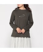【クロコダイル/CROCODILE】のクロコモチーフ プリントTシャツ 人気、トレンドファッション・服の通販 founy(ファニー) ファッション Fashion レディースファッション Fashion for Women トップス・カットソー Cut & Sew Tops シャツ・ブラウス・オフィスカジュアル Elegant Blouses & Button-Ups ロングTシャツ・Tシャツ Longline T-Shirts & Tees インナー Innerwear シンプル Simple, Minimal ジャケット Jacket, Outerwear チェーン Chain, Chain Strap デニム Denim, Jeans Material プリント Print, Printed Pattern エレガント 上品 Elegant thumbnail チャコール|ID: prp329100004809141 ipo3291000000034902140