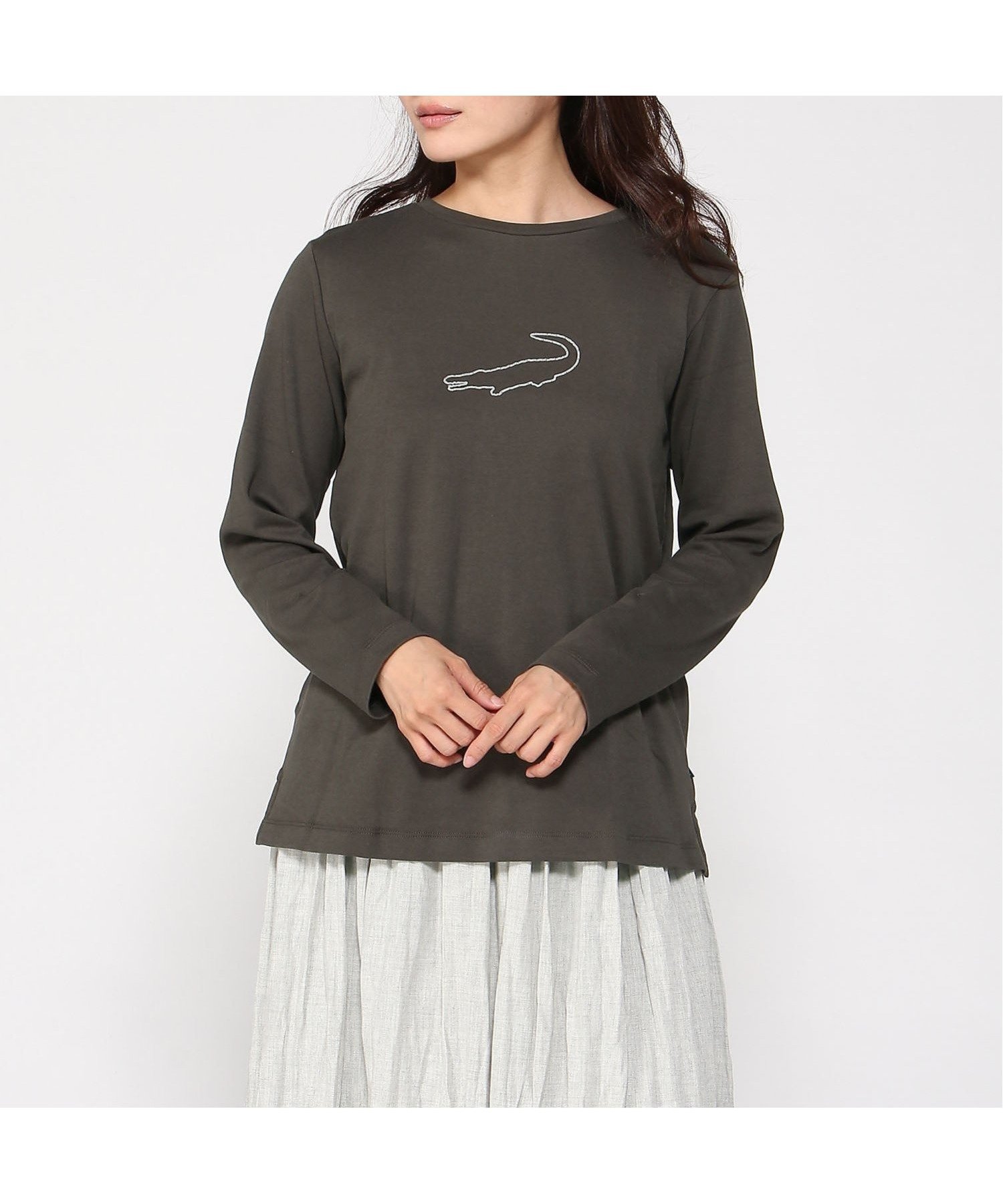 【クロコダイル/CROCODILE】のクロコモチーフ プリントTシャツ インテリア・キッズ・メンズ・レディースファッション・服の通販 founy(ファニー) 　ファッション　Fashion　レディースファッション　Fashion for Women　トップス・カットソー　Cut & Sew Tops　シャツ・ブラウス・オフィスカジュアル　Elegant Blouses & Button-Ups　ロングTシャツ・Tシャツ　Longline T-Shirts & Tees　インナー　Innerwear　シンプル　Simple, Minimal　ジャケット　Jacket, Outerwear　チェーン　Chain, Chain Strap　デニム　Denim, Jeans Material　プリント　Print, Printed Pattern　エレガント 上品　Elegant　チャコール|ID: prp329100004809141 ipo3291000000034902140