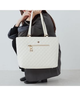 【エルガス/ELGAES】のトートバッグ A4対応 PJA-B1260 キルティング 人気、トレンドファッション・服の通販 founy(ファニー) ファッション Fashion レディースファッション Fashion for Women バッグ Bags アニマル Animal Print キルティング Quilted, Quilting コレクション Collection, Seasonal Line シンプル Simple, Minimal スタイリッシュ Stylish, Fashionable ストーン Stone, Gem-Like チャーム Charm, Pendant パターン Pattern, Design Print パール Pearl, Pearl Accent フラワー Flower, Floral ベーシック Basic, Essential ポケット Pocket, Pocket Detail モチーフ Motif, Design Theme エレガント 上品 Elegant ビジネス 仕事 通勤 Business / Work / Commuting |ID:prp329100004809157