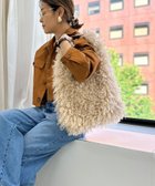 【ノーリーズ/NOLLEY'S】の【PR林 別注】チベットラムフェイクファーバッグ 人気、トレンドファッション・服の通販 founy(ファニー) ファッション Fashion レディースファッション Fashion for Women バッグ Bags 秋 Autumn クラッチ Clutch, Clutch Bag デニム Denim, Jeans Material トレンド Trend, Trending Now フェイクファー Faux Fur, Imitation Fur ベスト Vest, Waistcoat 別注 Limited Edition, Custom Order ラグジュアリー Luxury, Elegant おすすめ Recommended / Our Picks thumbnail ベージュ|ID: prp329100004809175 ipo3291000000034902334