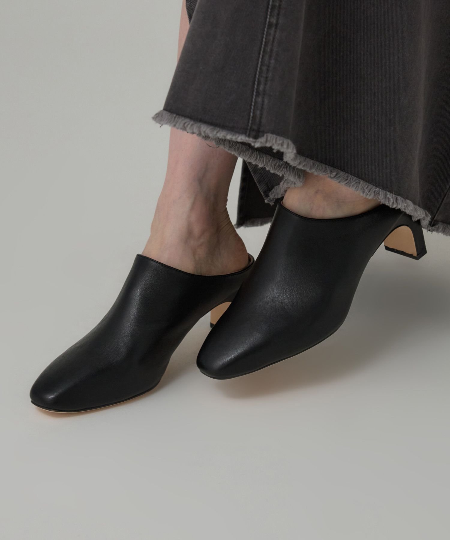 【バビロン/BABYLONE / KIDS】の【Mollini】ブーティー 人気、トレンドファッション・服の通販 founy(ファニー) 　ファッション　Fashion　キッズファッション　Fashion for Kids　シューズ　Shoes, Footwear　スタイリッシュ　Stylish, Fashionable　ソックス　Socks, Hosiery　雑誌　Magazine, Fashion Magazine　タイツ　Tights, Legwear　トレンド　Trend, Trending Now　ボトム　Bottoms, Lower Wear　再入荷　Restock / Back in Stock　おすすめ　Recommended / Our Picks　2025年　2025　2025-2026秋冬・A/W　Autumn/Winter 2025–26 AW25–26　 other-1|ID: prp329100004809212 ipo3291000000034902574