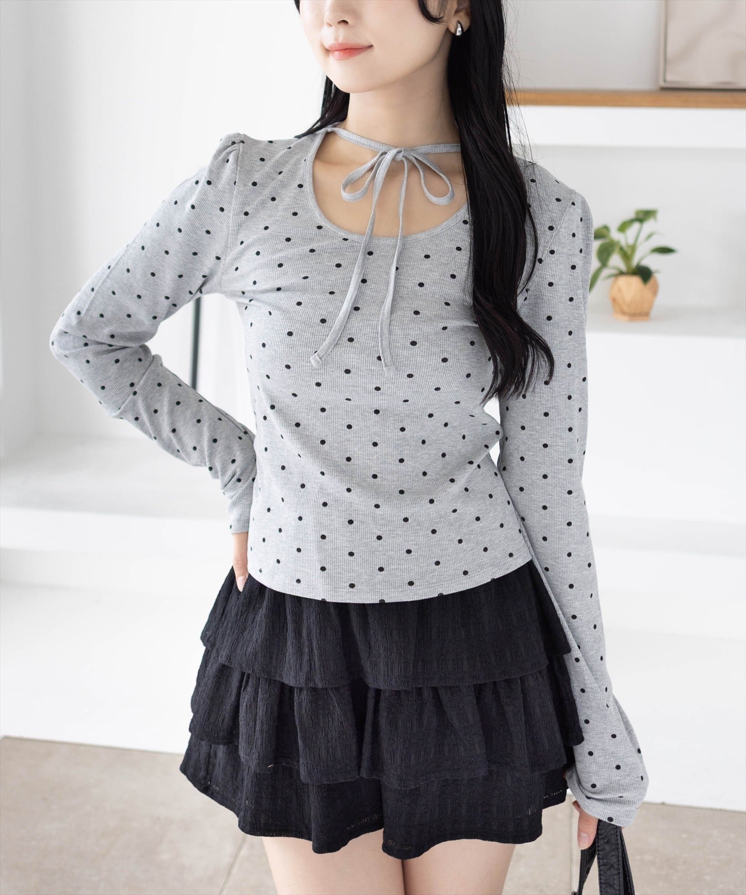 【クリア/clear】のフロントリボンドットプリントカットソー インテリア・キッズ・メンズ・レディースファッション・服の通販 founy(ファニー) 　ファッション　Fashion　レディースファッション　Fashion for Women　トップス・カットソー　Cut & Sew Tops　カットソー・ベーシックTシャツ　Cut-and-Sewn Tops / Stretch Tees & Basics　インナー　Innerwear　カットソー　Cut and Sewn Top　ガーリー　Girly, Feminine Style　ショート　Short, Short Length　デニム　Denim, Jeans Material　バランス　Balance, Style Balance　フィット　Fit, Slim Fit　フレア　Flare, Flared　ミニスカート　Mini Skirt, Short Skirt　GY|ID: prp329100004809255 ipo3291000000034902939