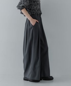 【アーバンリサーチ/URBAN RESEARCH】のストレッチタックギャザーワイドパンツ 人気、トレンドファッション・服の通販 founy(ファニー) ファッション Fashion レディースファッション Fashion for Women パンツ Pants & Trousers ギャザー Gathered, Ruffled コンパクト Compact, Small Size ショート Short, Short Length 人気 Popular, Best Seller リブニット Rib Knit, Ribbed Knit ワイド Wide, Wide Fit A/W・秋冬 Autumn/Winter 冬 Winter / This Winter 2025年 2025 2025-2026秋冬・A/W Autumn/Winter 2025–26 AW25–26 |ID:prp329100004809342