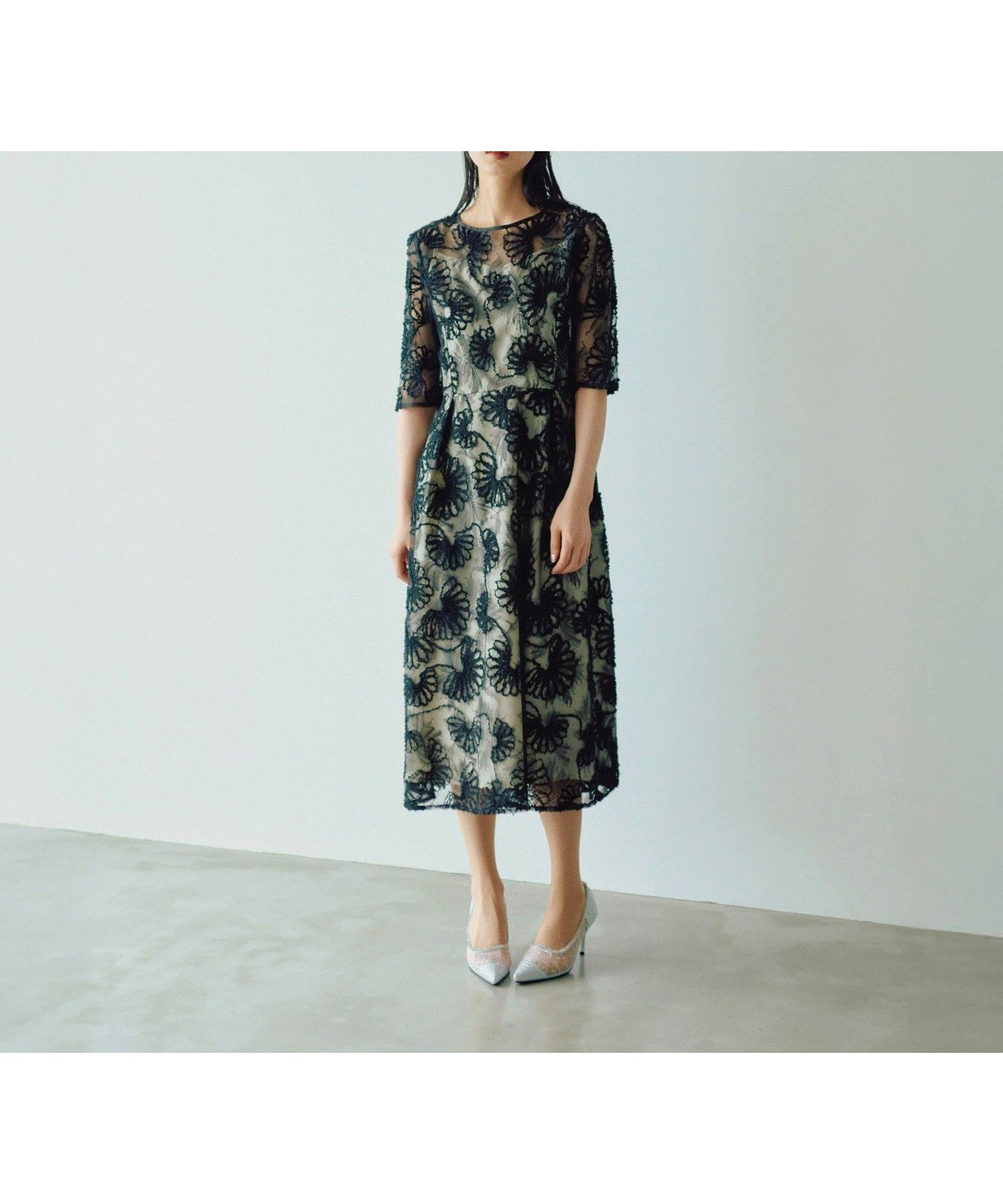 【ハレモード/haremode】のパーティードレス ドレス 結婚式 ロングドレス 花柄刺繍 ロング丈 五分袖 インテリア・キッズ・メンズ・レディースファッション・服の通販 founy(ファニー) 　ファッション　Fashion　レディースファッション　Fashion for Women　トップス・カットソー　Cut & Sew Tops　花柄・フラワープリント・モチーフ　Floral Prints & Motifs / Flower Pattern Tops　ワンピース　Dresses　フォーマル・パーティードレス・結婚式用ドレス　Elegant & Casual Dresses　アクセサリー　Fashion Accessories　シンプル　Simple, Minimal　ドレス　Dress, One-Piece　パール　Pearl, Pearl Accent　フィット　Fit, Slim Fit　ロング　Long, Long-Length　おすすめ　Recommended / Our Picks　エレガント 上品　Elegant　結婚式　Wedding　披露宴　Wedding Reception　二次会　After Party　ブラック|ID: prp329100004809376 ipo3291000000034904129