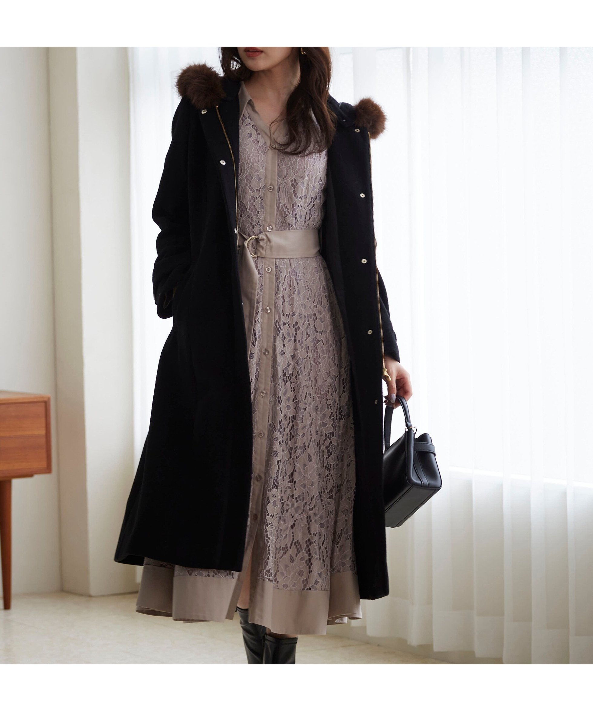 【プロポーション ボディドレッシング/PROPORTION BODY DRESSING】のフードフェイクファーコート 24AW インテリア・キッズ・メンズ・レディースファッション・服の通販 founy(ファニー) 　ファッション　Fashion　レディースファッション　Fashion for Women　アウター　Coat / Outerwear Collection　コート・ロングコート・ピーコート　Long Coats, Peacoats & More　2024年　2024　2024-2025秋冬・A/W　Autumn/Winter 2024–25 AW24–25　おすすめ　Recommended / Our Picks　エレガント 上品　Elegant　シンプル　Simple, Minimal　バランス　Balance, Style Balance　フェイクファー　Faux Fur, Imitation Fur　フェルト　Felt, Felt Fabric　フロント　Front, Front Design　ブラック|ID: prp329100004809393 ipo3291000000034904258