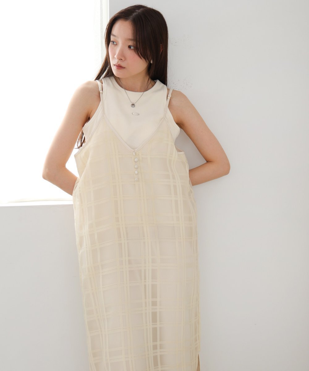 【バブ ブージュルード/Bab Bou Jeloud】の【低身長向けサイズあり】シアーチェックキャミワンピース インテリア・キッズ・メンズ・レディースファッション・服の通販 founy(ファニー) 　ファッション　Fashion　レディースファッション　Fashion for Women　ワンピース　Dresses　キャミソールワンピース　Camisole Dresses　インナー　Innerwear　オーガンジー　Organza Fabric　春　Spring　キャミワンピース　Cami Dress, Slip Dress　サテン　Satin, Glossy Fabric　シアー　Sheer, See-Through　シンプル　Simple, Minimal　スマート　Smart, Elegant　チェック　Check, Plaid, Tartan　ノースリーブ　Sleeveless, No-Sleeve　長袖　Long Sleeve, Full Sleeve　パイピング　Piping, Trim Design　フロント　Front, Front Design　ベーシック　Basic, Essential　再入荷　Restock / Back in Stock　IVORY|ID: prp329100004809600 ipo3291000000034905964