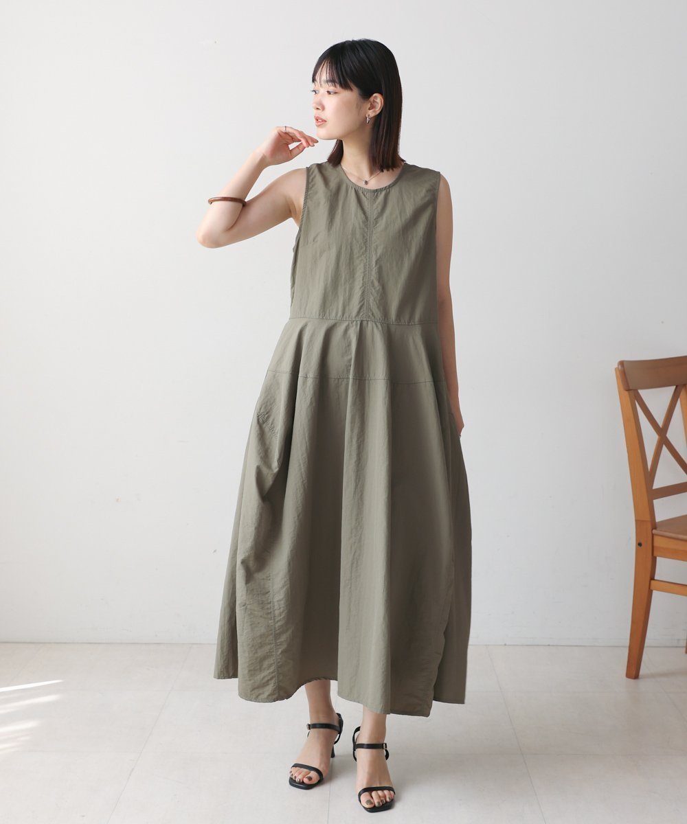 【バブ ブージュルード/Bab Bou Jeloud】のノースリーブコクーンジャンスカ インテリア・キッズ・メンズ・レディースファッション・服の通販 founy(ファニー) 　ファッション　Fashion　レディースファッション　Fashion for Women　トップス・カットソー　Cut & Sew Tops　キャミソール&ノースリーブ　Camisoles & Sleeveless Tops　カーディガン　Cardigan, Knitwear　シンプル　Simple, Minimal　ノースリーブ　Sleeveless, No-Sleeve　フォルム　Silhouette, Form　ロング　Long, Long-Length　再入荷　Restock / Back in Stock　KHK|ID: prp329100004809628 ipo3291000000034906124