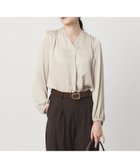 【ユナイテッドアローズ/UNITED ARROWS】のバック サテン Vネック ロングスリーブ ブラウス -ウォッシャブル- NATURAL|ID:prp329100004809680