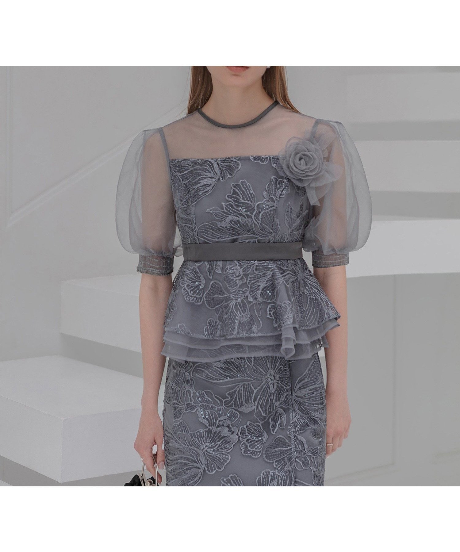 【レジャ/Leja】のLEJA-ローズペプラムIラインワンピースドレス結婚式オケージョンレディース インテリア・キッズ・メンズ・レディースファッション・服の通販 founy(ファニー) 　ファッション　Fashion　レディースファッション　Fashion for Women　ワンピース　Dresses　フォーマル・パーティードレス・結婚式用ドレス　Elegant & Casual Dresses　エレガント 上品　Elegant　オーガンジー　Organza Fabric　クラシカル　Classical, Vintage-Inspired　スリット　Slit, Slit Detail　スリーブ　Sleeve, Long Sleeve / Short Sleeve　ドレス　Dress, One-Piece　フラワー　Flower, Floral　ペプラム　Peplum, Flared Hem　モチーフ　Motif, Design Theme　レース　Lace, Lace Fabric　ローズ　Rose, Rose Motif　結婚式　Wedding　GRAY|ID: prp329100004809722 ipo3291000000034906873