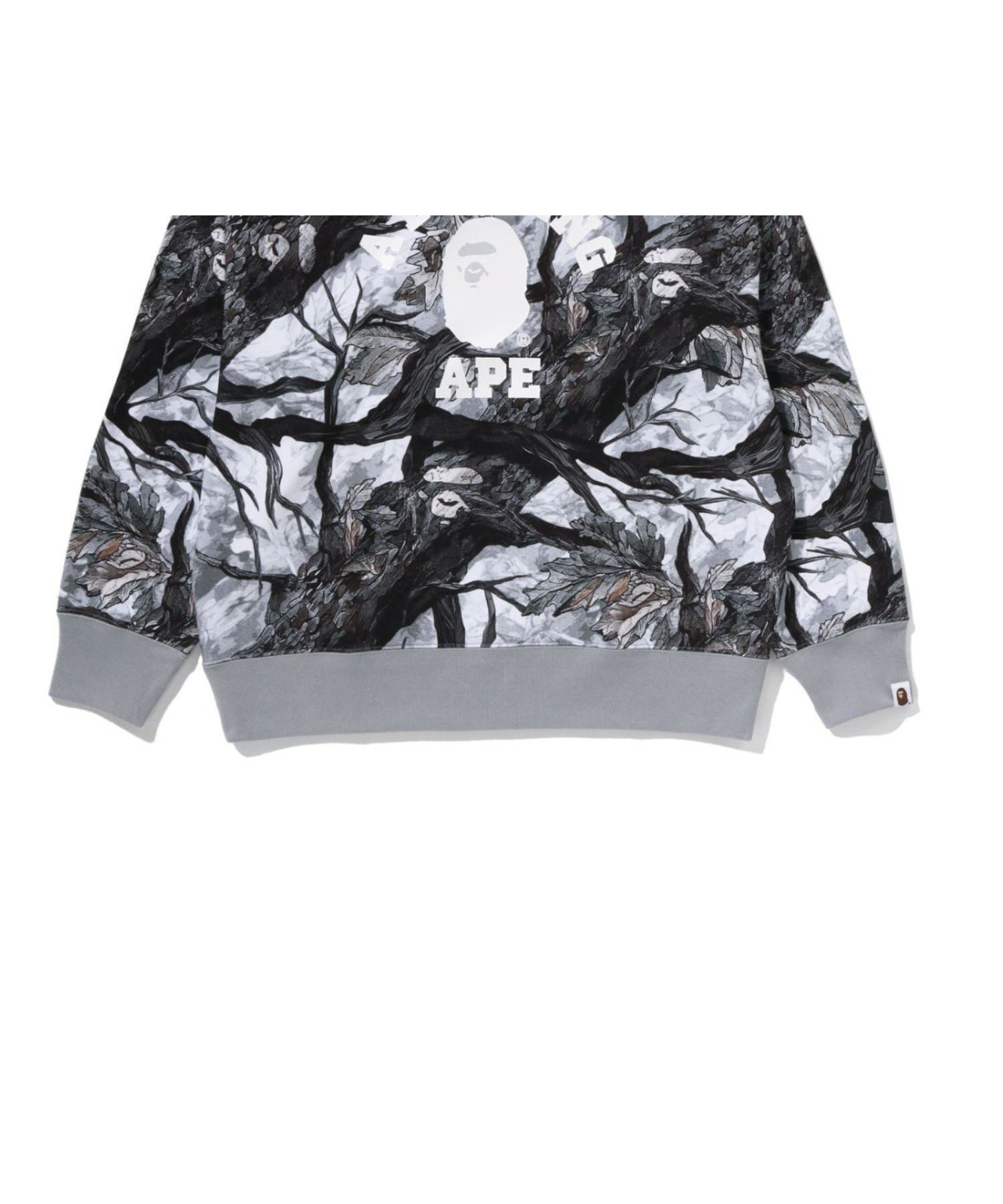 【ア ベイシング エイプ/A BATHING APE】のTREE EDGE CAMO COLLEGE RELAXED FIT CREWNECK SWEATSHIRT #2 インテリア・キッズ・メンズ・レディースファッション・服の通販 founy(ファニー) 　ファッション　Fashion　レディースファッション　Fashion for Women　トップス・カットソー　Cut & Sew Tops　シャツ・ブラウス・オフィスカジュアル　Elegant Blouses & Button-Ups　レディースパーカー・カジュアルフーディー　Casual Hoodies & Sweatshirts　ロングTシャツ・Tシャツ　Longline T-Shirts & Tees　スウェット・クルーネックトップス　Sweatshirts & Crewnecks / Relaxed Fit Sweat Tops　クラシック　Classic, Timeless Style　パターン　Pattern, Design Print　フロント　Front, Front Design　プリント　Print, Printed Pattern　モチーフ　Motif, Design Theme　ラバー　Rubber, Rubber Sole　WHITE|ID: prp329100004809747 ipo3291000000034907168